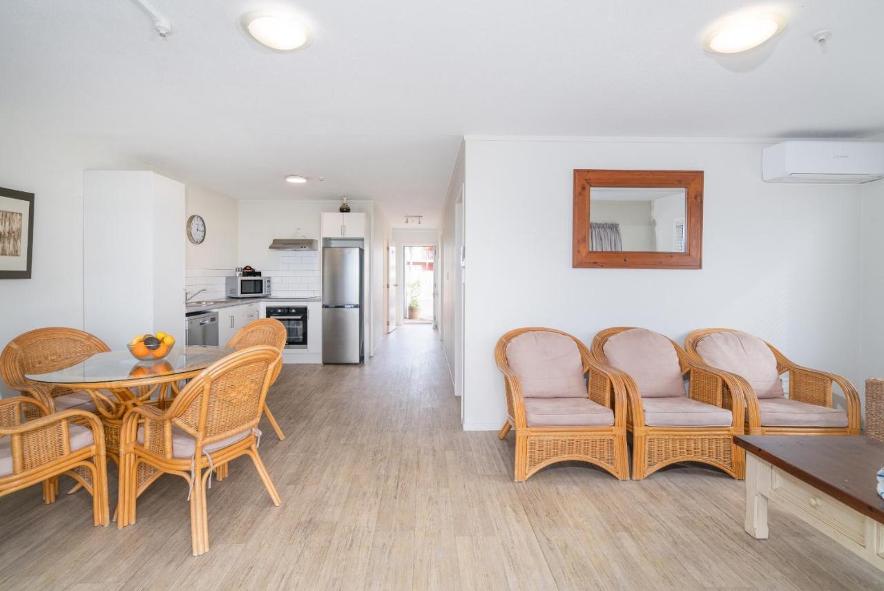 Waterfront Apartments Уитианга Екстериор снимка